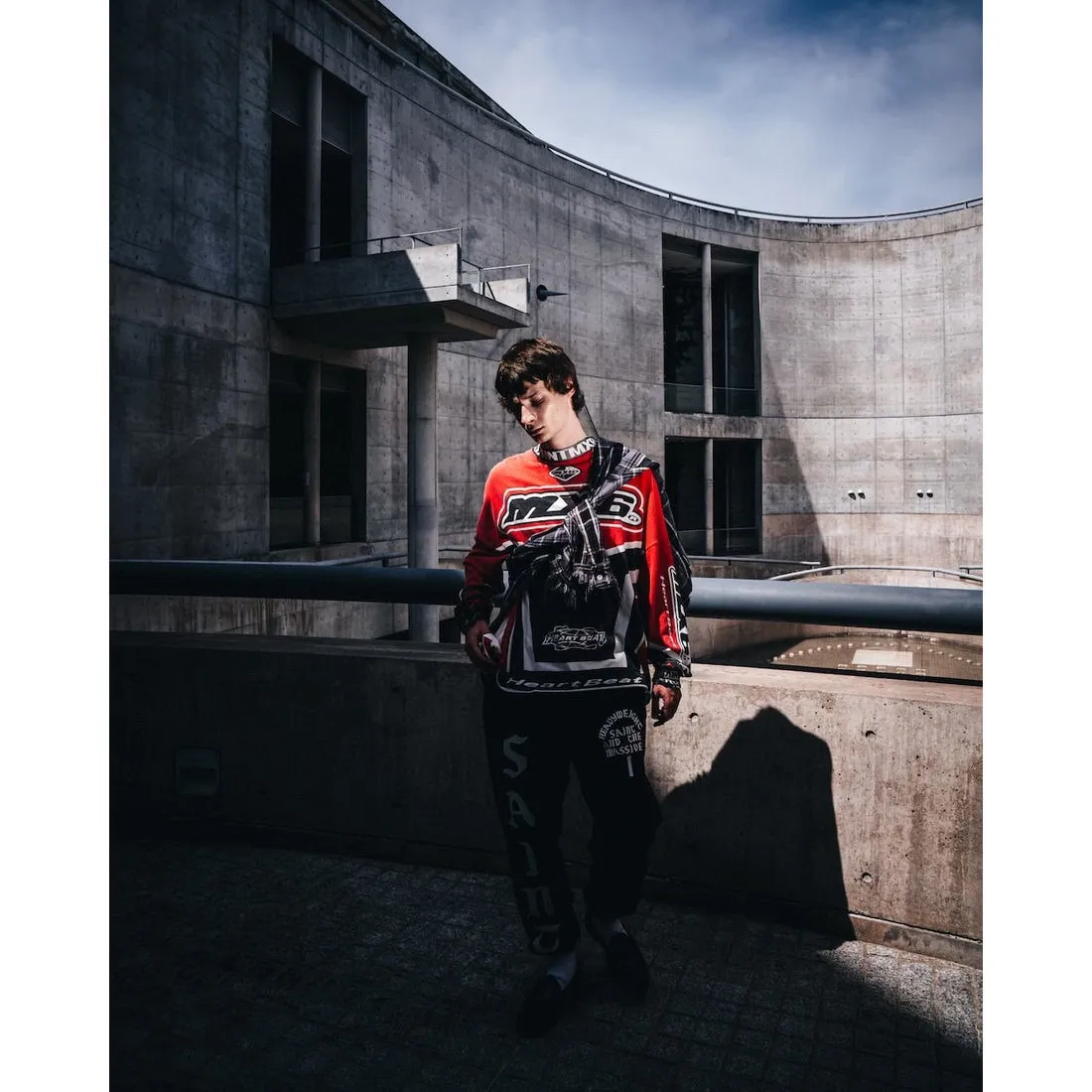 SAINT Mxxxxxx SWT PNT/IT'S SAINT/BLK flocked sweatpants black S-X ⚠️Attention: important points: this is flocking printing, not glue or crack paste. Don't buy what you see in the picture. Electrostatic flocking printing technology. Correct accessories. Fruit main mark/little angel anti-counterfeiting mark.